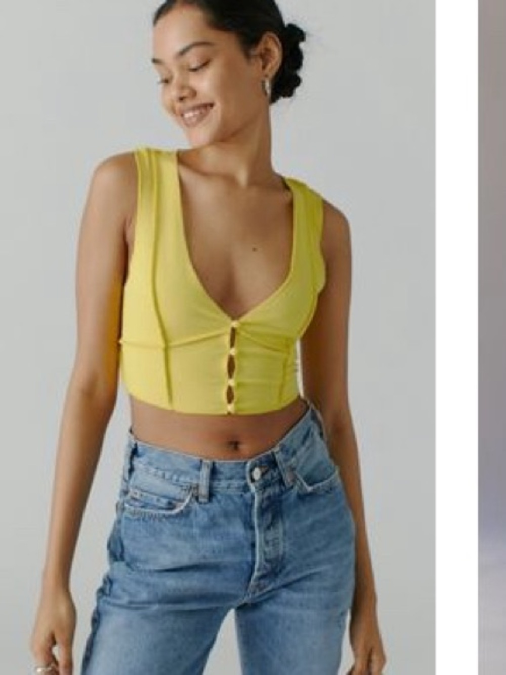 URBAN OUTFITTERS 
Yellow Button-Front Crop Tank Top 
SZ M
NEW WITH TAGS